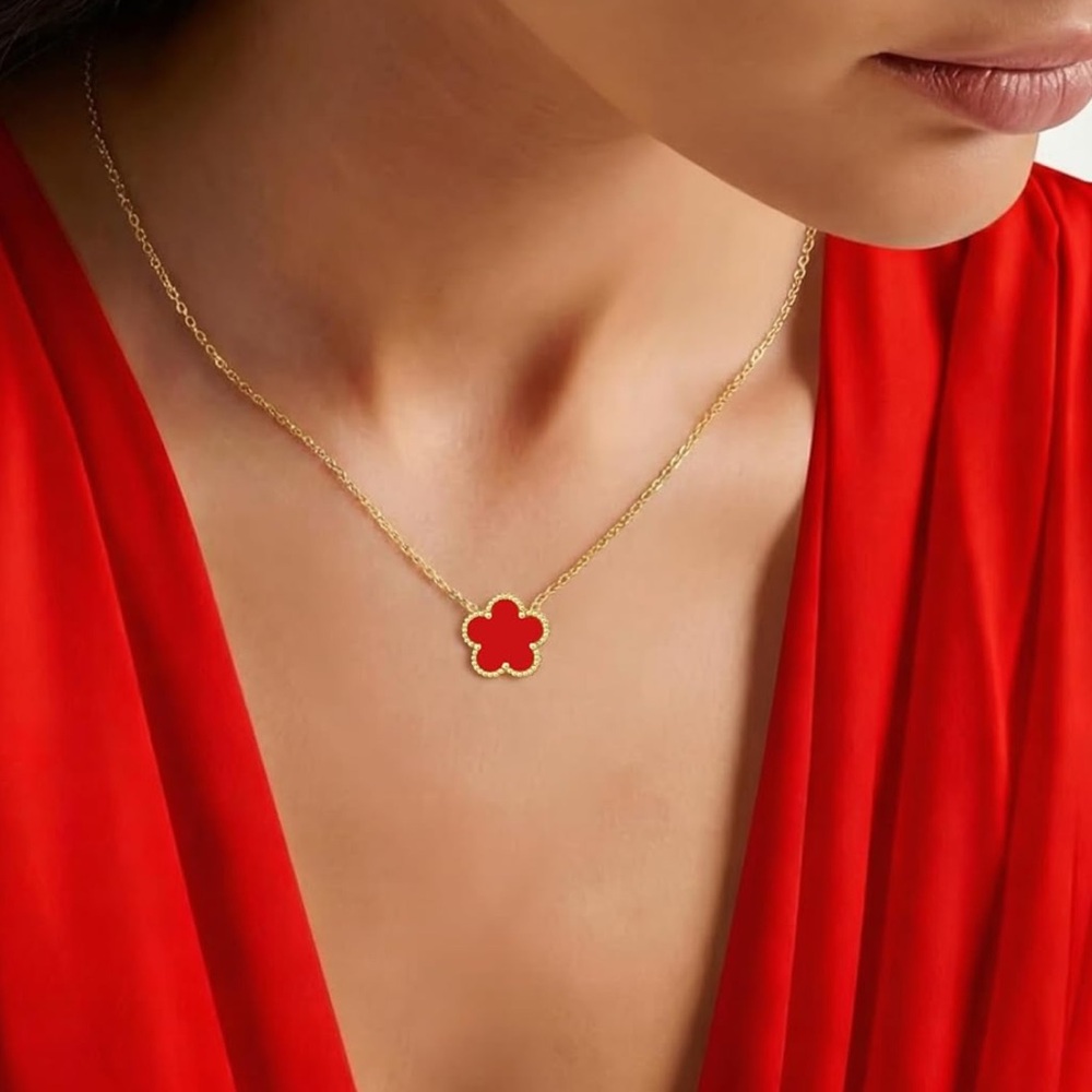 New! Red Clover 18K Gold Plated Necklace (1065)
